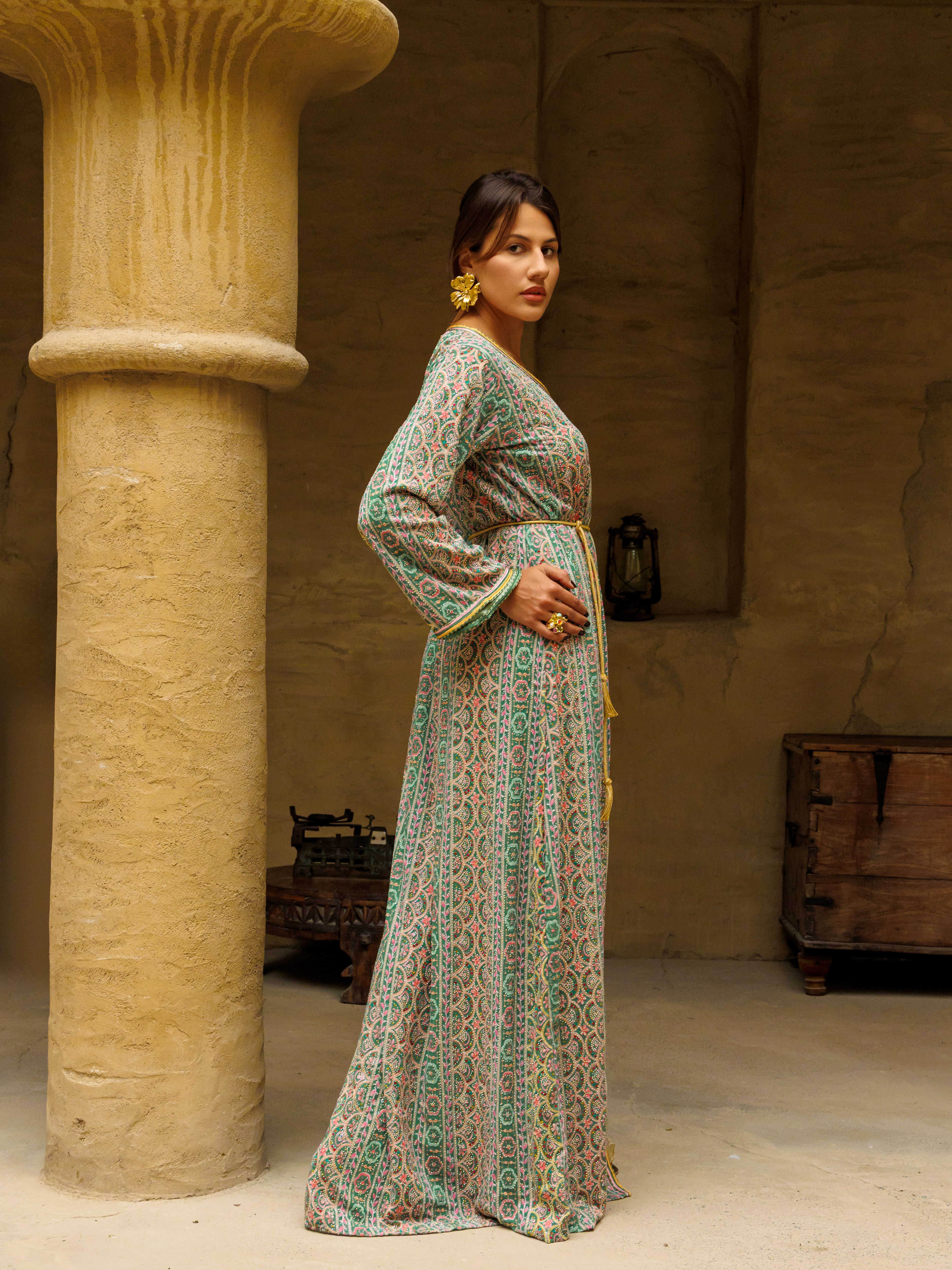 INAAYA KAFTAN