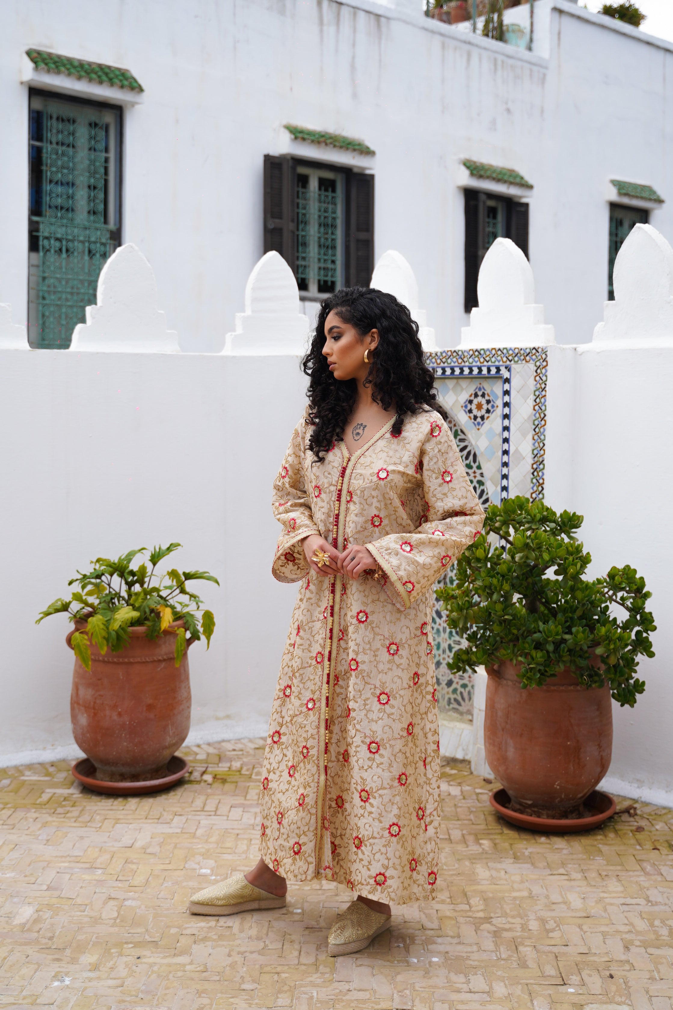 INAYA KAFTAN