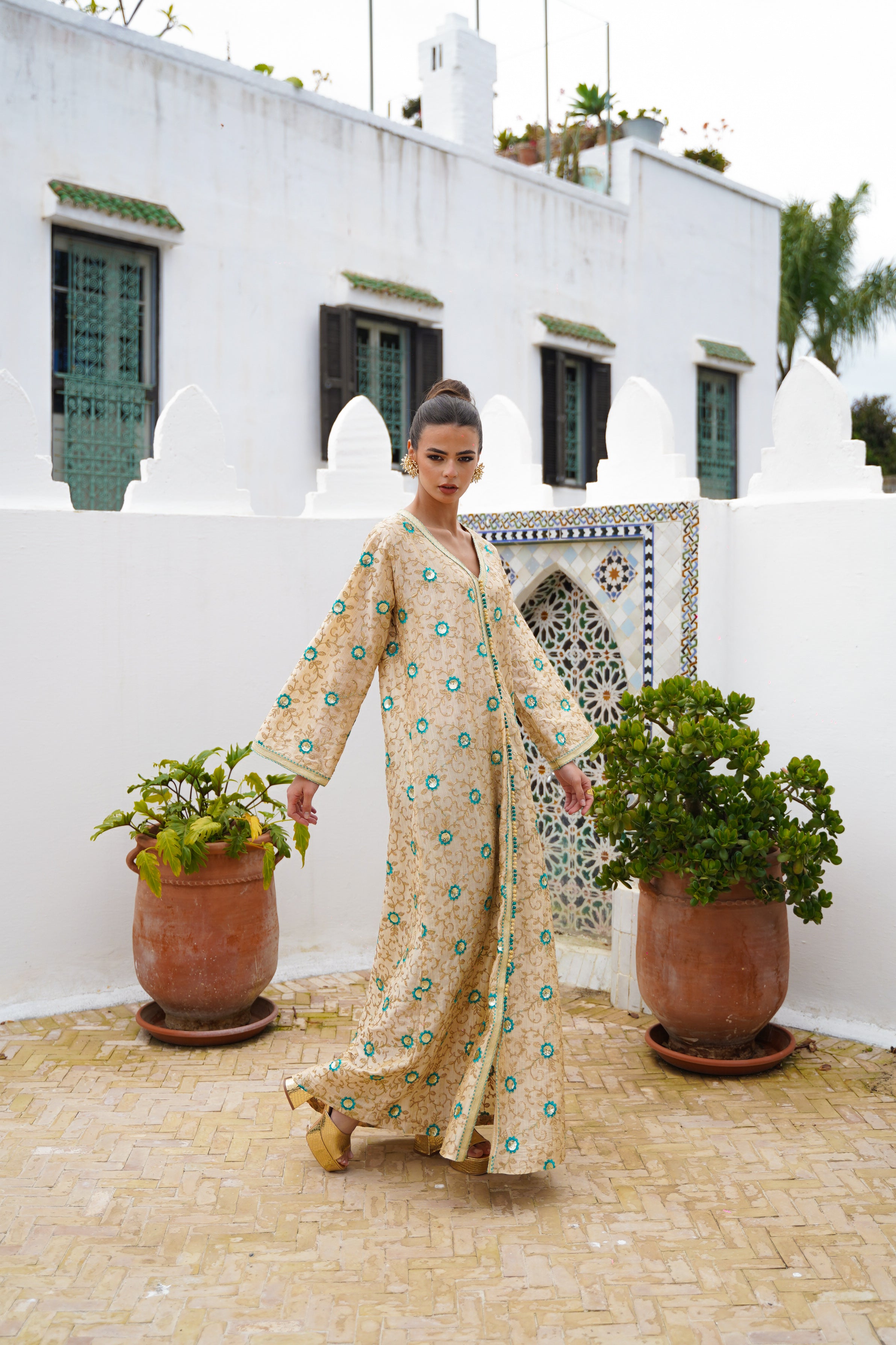 INAYA KAFTAN