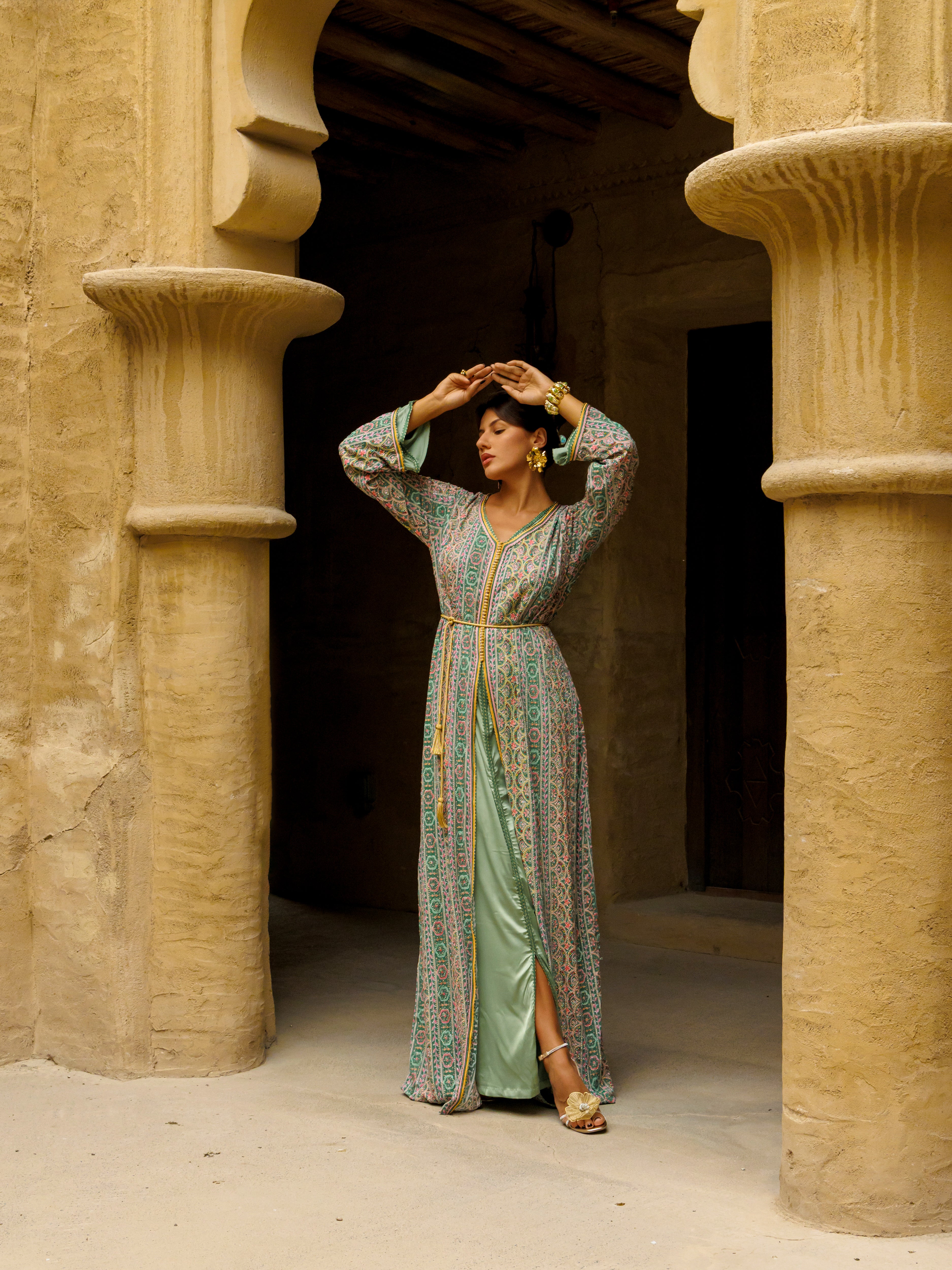 INAAYA KAFTAN