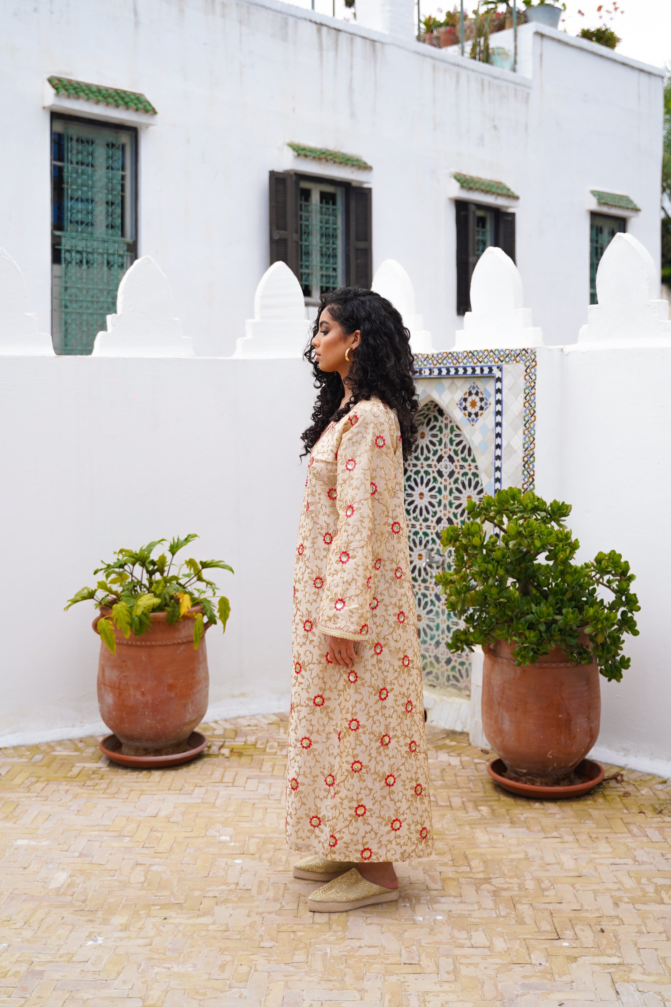 INAYA KAFTAN