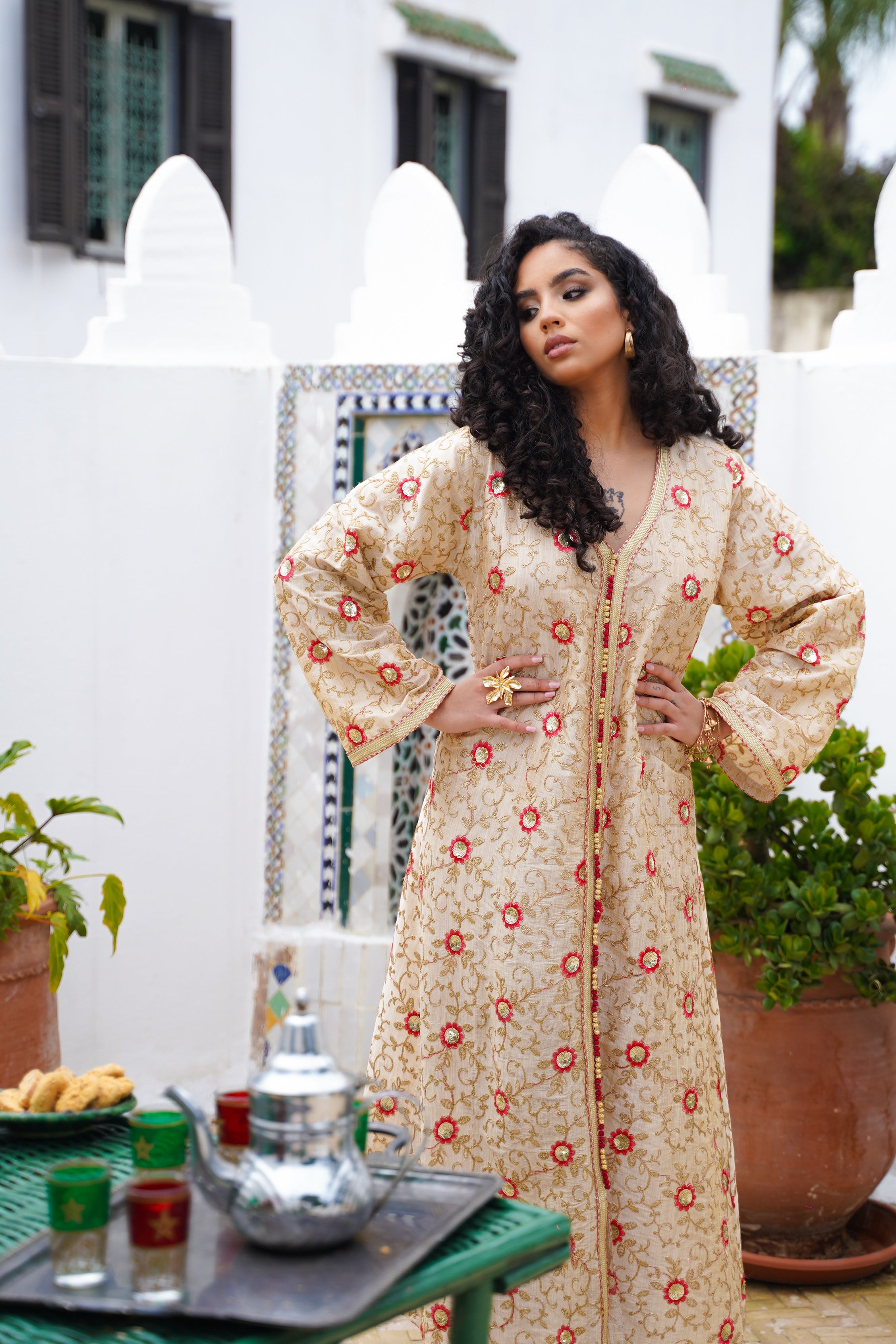 INAYA KAFTAN