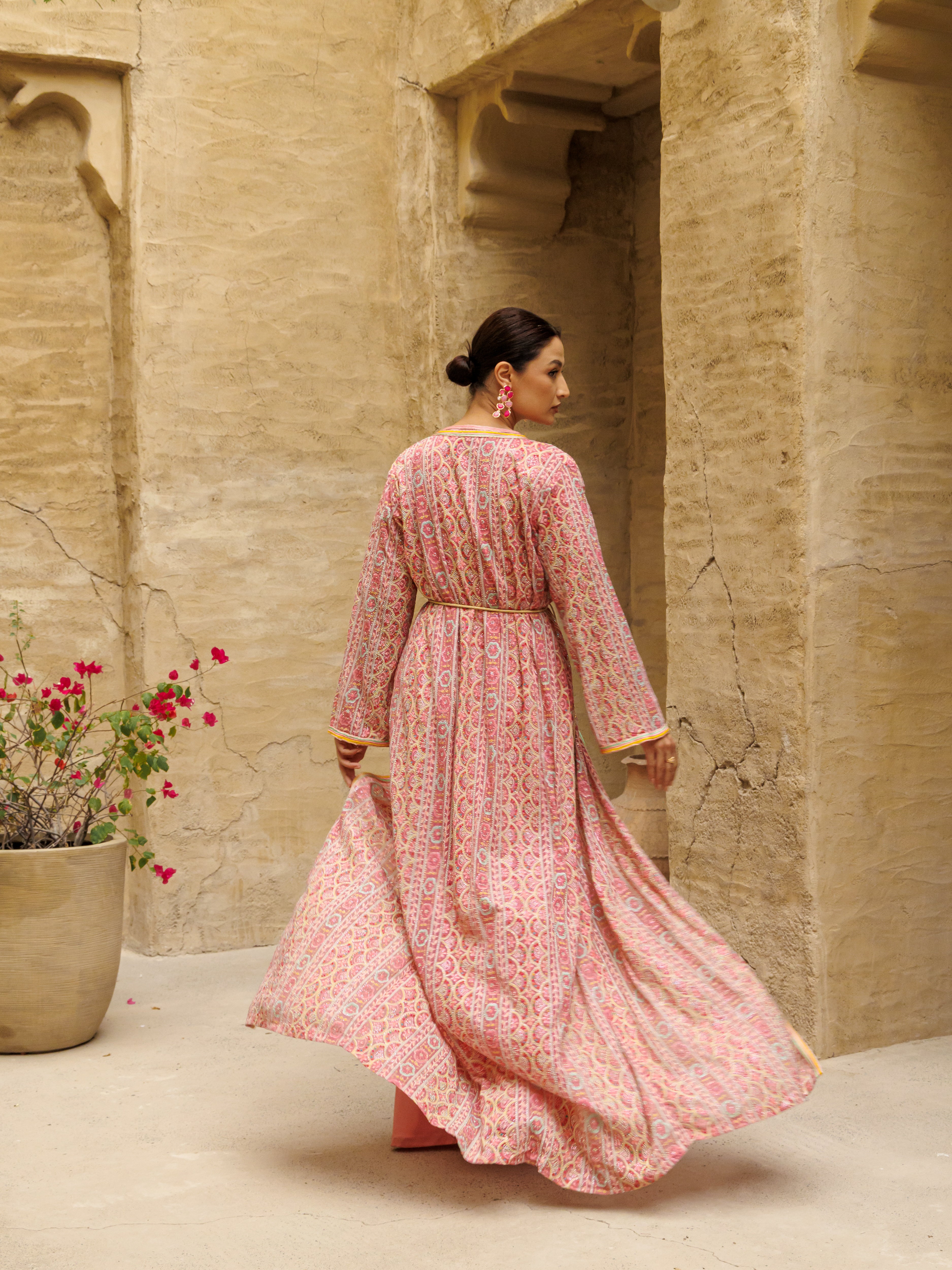 INAAYA KAFTAN